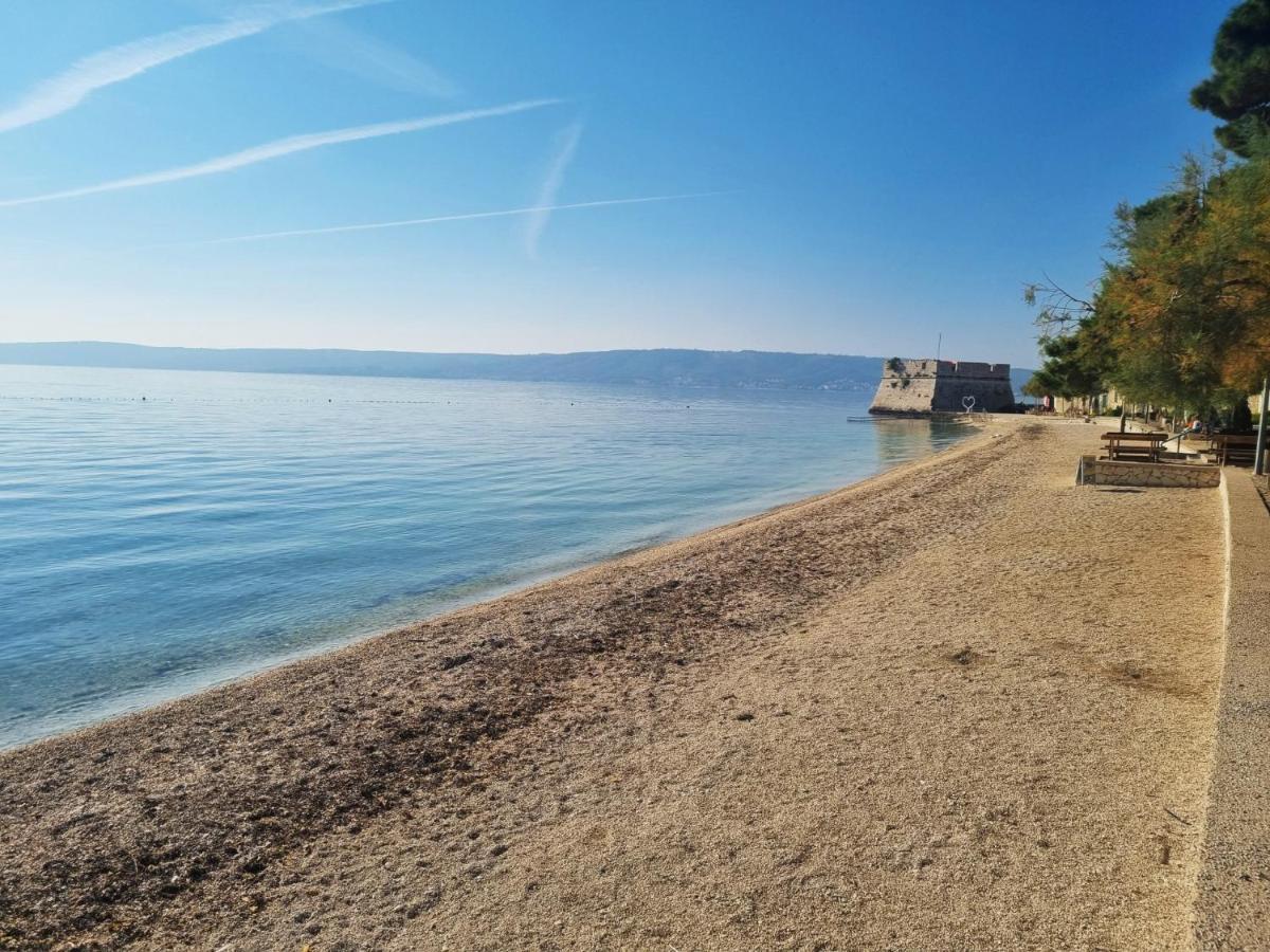 Beach House Oasis Villa Livak Kastela Exterior photo