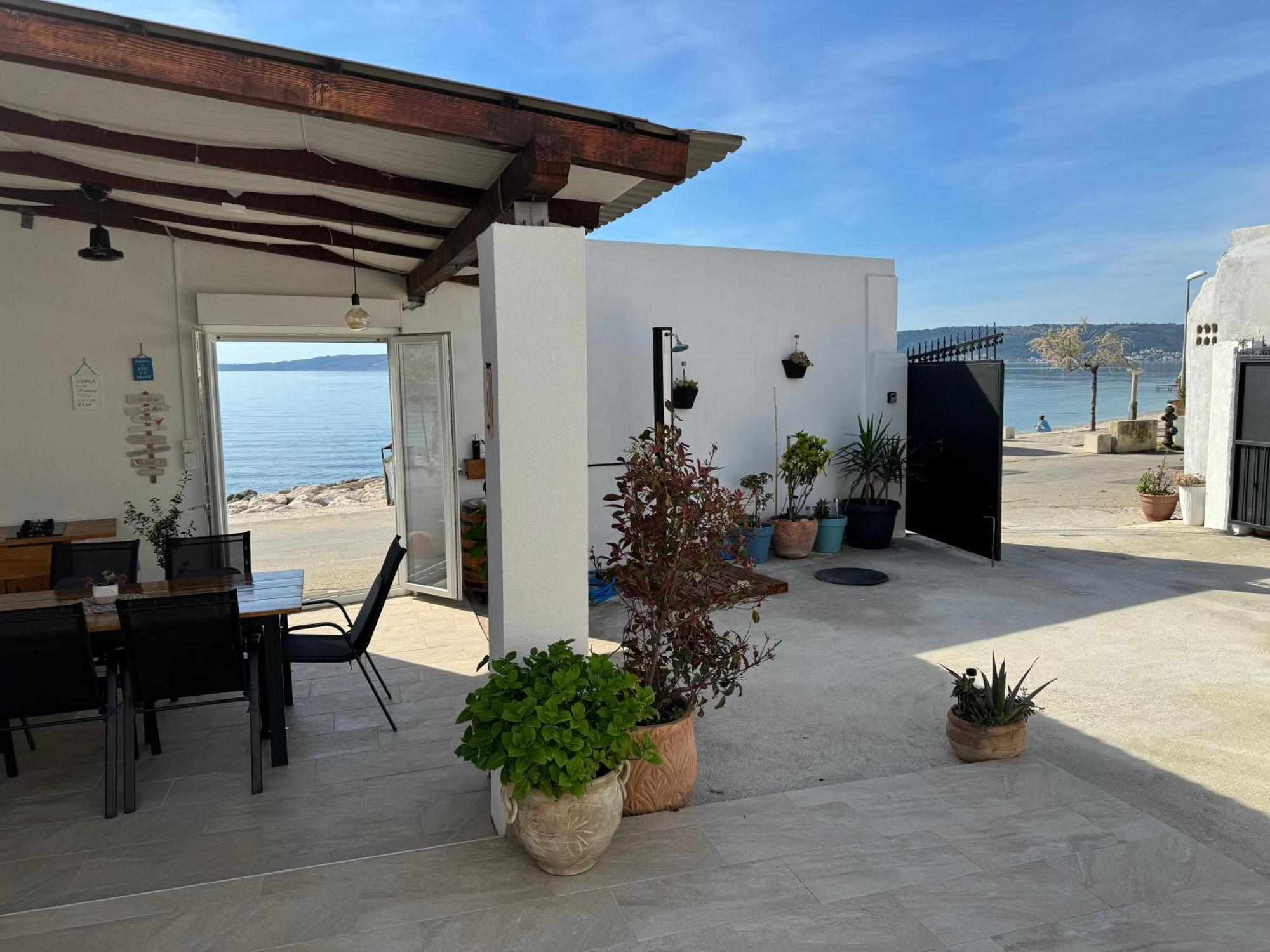Beach House Oasis Villa Livak Kastela Exterior photo