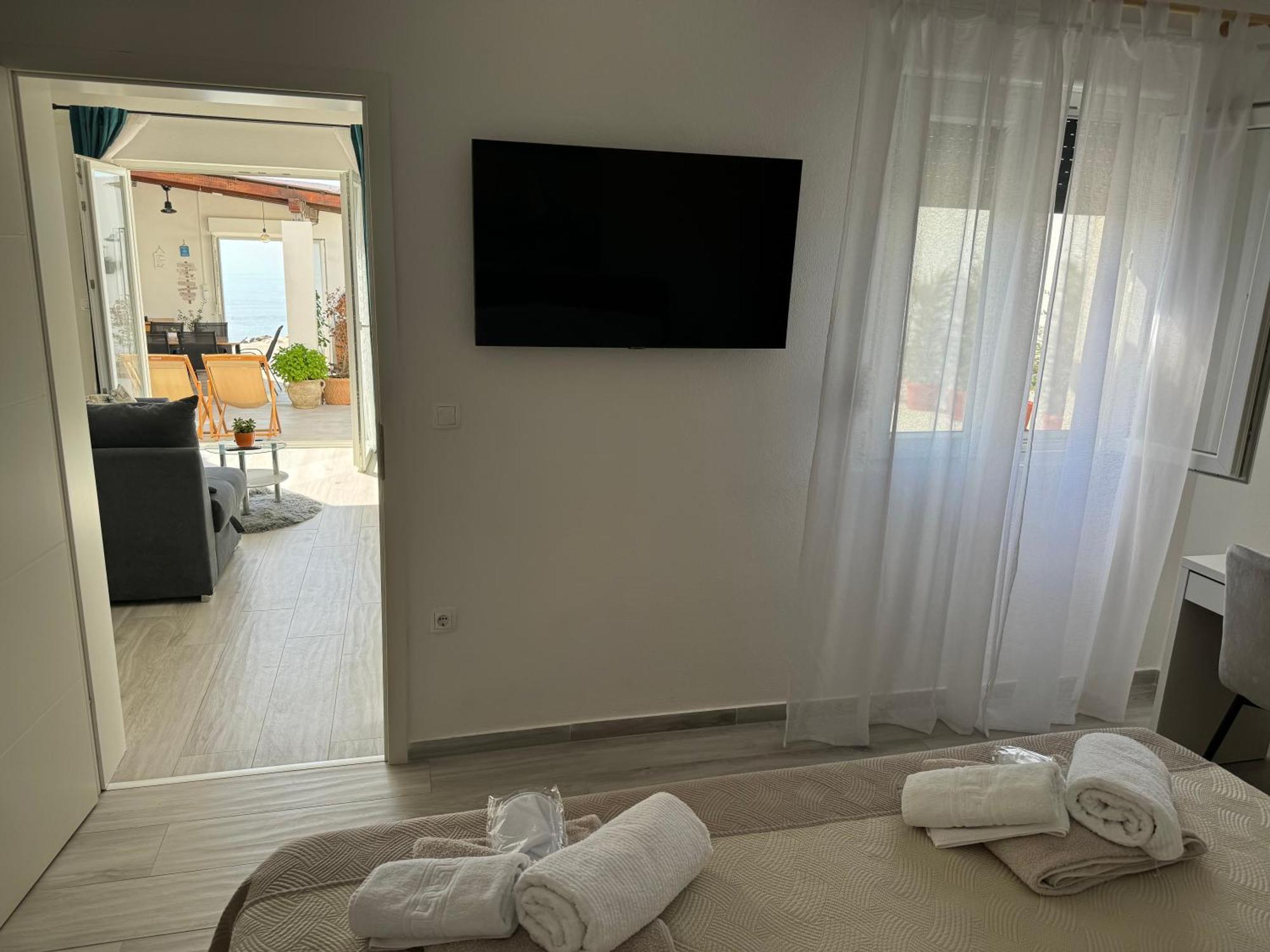 Beach House Oasis Villa Livak Kastela Exterior photo